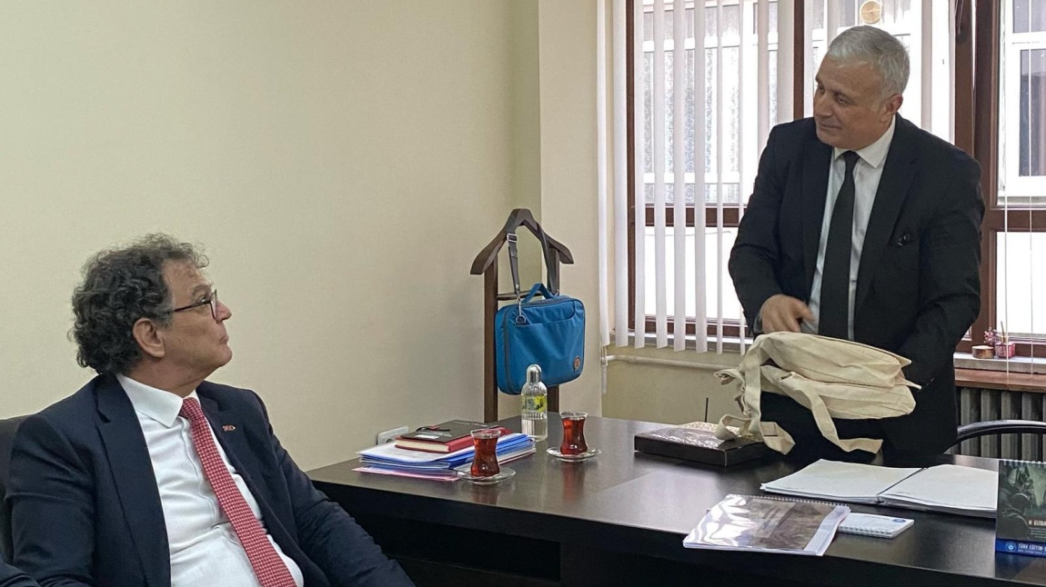Özel Eğitim ve Rehberlik Hizmetleri Genel Müdürümüz Sayın Doç. Dr. Mustafa OTRAR kurumumuzu ziyaret etti.